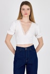 Bluz-Beyaz Dantel Detaylı Bürümcük Kumaş Crop Bluz 2231-rulem