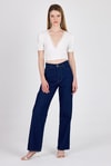 Bluz-Beyaz Dantel Detaylı Bürümcük Kumaş Crop Bluz 2231-rulem