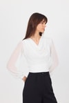 Bluz-Beyaz Drapeli Tül Kol Detaylı Bluz 9474-rulem