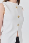 Bluz-Beyaz Gold Düğme Detaylı Kolsuz Bluz 2203-rulem