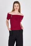Bluz-Bordo Viskoz/Yumuşak Kumaş Madonna Yaka Toka Detaylı Bluz 1475-rulem