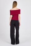 Bluz-Bordo Viskoz/Yumuşak Kumaş Madonna Yaka Toka Detaylı Bluz 1475-rulem