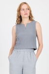 Bluz-Gri V Yaka Kolsuz Crop Bluz 8027-rulem