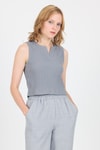Bluz-Gri V Yaka Kolsuz Crop Bluz 8027-rulem