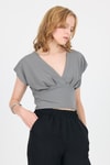 Bluz-Gri Vatkalı V Yaka Kruvaze Crop Bluz 4227-rulem