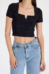 Bluz-Siyah Kare Yaka V Kesim Detaylı Crop Bluz 10432-rulem