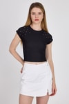 Bluz-Siyah Omuz Boncuk Detaylı Slim Fit Crop Tişört 9208M-rulem