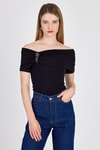 Bluz-Siyah Viskoz/Yumuşak Kumaş Madonna Yaka Toka Detaylı Bluz 1475-rulem