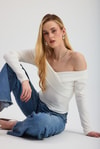 Ekru Çapraz Madonna Yaka Bluz 12748