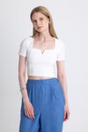 Ekru Kare Yaka V Kesim Detaylı Crop Bluz 10432