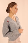 Gri Çiçekli Kısa Hırka 384