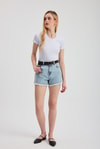 Kadın Body-Beyaz Slim Fit Bisiklet Yaka Kısa Kollu Tişört 2214-rulem