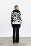 Kadın Hırka-Siyah Leopar Kürklü Leopar Hırka 22289-rulem