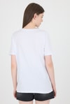 Kadın Tişört-Beyaz Ayıcık Nakışlı Regular Fit Tişört 252502-rulem