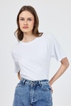 Kadın Tişört-Beyaz Bisiklet Yaka %100 Pamuk Relaxed Fit Tişört 2142M-rulem
