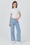 Kadın Tişört-Beyaz İnci Kurdele İşlemeli Crop Slim Fit Tişört 2229-rulem
