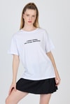 Kadın Tişört-Beyaz Yazı Baskılı %100 Pamuk Oversize Tişört 2150-8M-rulem