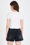 Kadın Tişört-Ekru Ayıcık Baskılı Leopar Detaylı Slim Fit Crop Tişört 0549-rulem