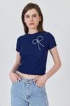 Kadın Tişört-Laci İnci Kurdele İşlemeli Crop Slim Fit Tişört 2229-rulem