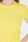 Kadın Tişört-Sarı İnci Kurdele İşlemeli Crop Slim Fit Tişört 2229-rulem