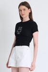 Kadın Tişört-Siyah Ayıcık İşlemeli Slim Fit Crop Tişört 2217-rulem
