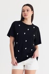 Kadın Tişört-Siyah Kalp Nakışlı Detay Oversize Tişört 2150-11-rulem