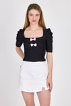 Kadın Tişört-Siyah Kare Yaka Fiyonk DetaylI Crop Bluz 1349-rulem