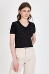Kadın Tişört-Siyah Taş İşleme Detaylı V Yaka Slim Fit Tişört 0949-rulem