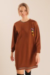 Kahve Yaka Şerit Arma Detay Sweat 2684