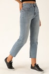 Paçası Kesik Mom Jean - 5112-1 Kar Yıkama