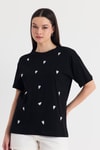 Siyah Kalp Nakışlı Detay Oversize Tişört 2150-11