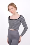 Siyah Kare Yaka Çizgili Crop Bluz 9904