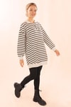 Siyah Yaka Çıtçıtlı Çizgili Sweat 6868