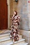 Batik Yaprak Desenli Elbise Kahverengi