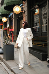 Çizgi Kemerli Loose Pantolon Beyaz