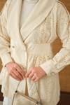 Kruvaze Yaka Brode Detaylı Apoletli Ceket Krem