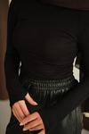 Parmak Geçirmeli Body Siyah