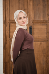 Yarım Balıkçı Yaka Parmak Geçirme Detay Slimfit Penye Body Kahverengi