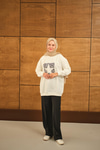 Yıldız Baskılı Sweatshirt Beyaz