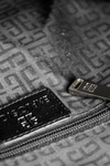 Logolu Kapitone Clutch Çanta