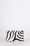 Zebra Desenli Metal Logolu Clutch Çanta