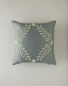 Blad Punch Nakışlı Kırlent Kılıfı 45x45 cm Yeşil