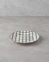 Gridlock Bone Porselen Servis Tabağı 27 cm Bordo-Yeşil