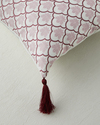 Liora Dolgulu Kırlent 35x50 cm Pembe