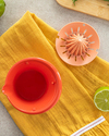 Mini Squeezer Plastik Limon Sıkacağı Kırmızı
