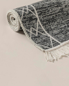 Trendy Tiles Dokuma Kilim Gri-Beyaz