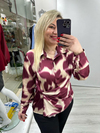 Bordo Krem Desenli Yan Drape Detaylı Saten Bluz Gömlek stp 25k1040