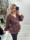Kahverengi Organze Şifon Kruvaze Yaka Uzun Kollu Ve Etek Volanlı Bağlamalı Bluz stp 27k1679