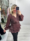 Kahverengi Organze Şifon Kruvaze Yaka Uzun Kollu Ve Etek Volanlı Bağlamalı Bluz stp 27k1679