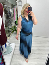 Mavi Lacivert Siyah Batik Desenli Kolsuz Kruvaze Yaka Drapeli Tül Elbise stp 26y2789
